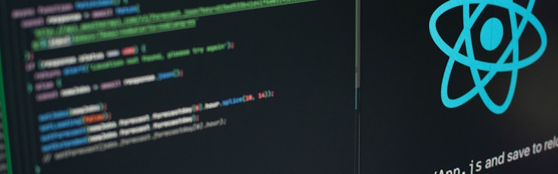 抽象科技图形展示互联网数据与连接，蓝色调背景